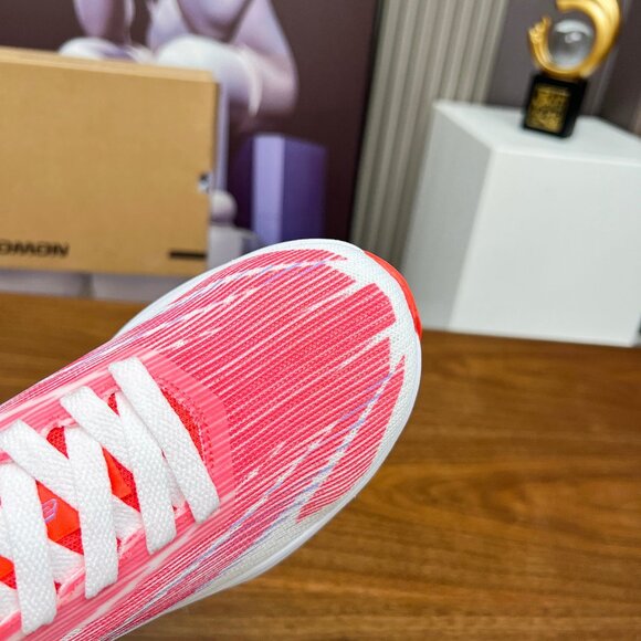 Modern Salomon XT-6 Outdoor Lifestyle Shoes - Picture 3 of 9